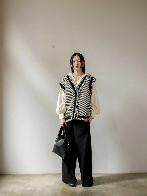 【即納】AGAWD アガウド　フーディートップス 2401-661438【AW】【2024秋冬】【2024AW】【入荷】