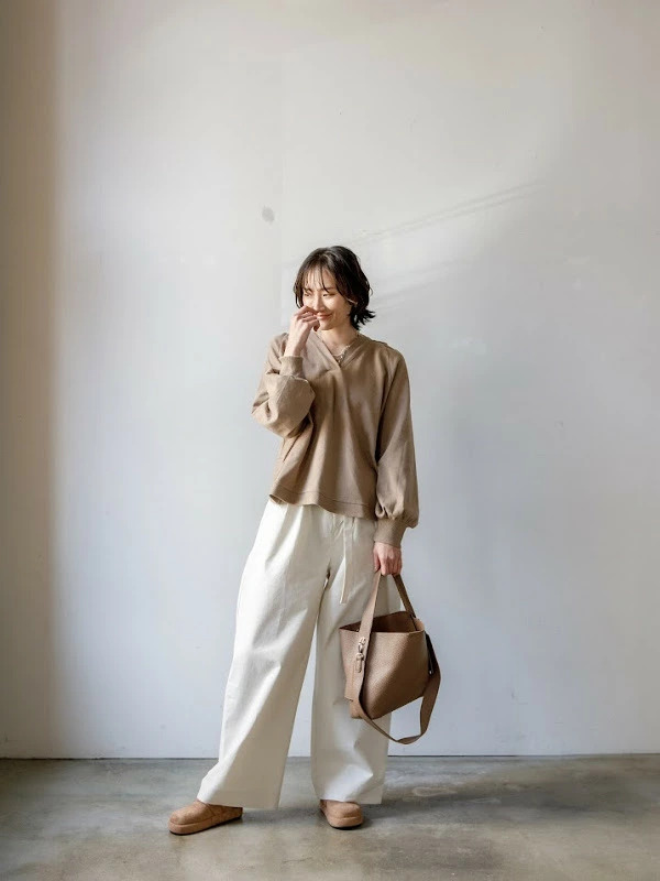 【即納】AGAWD アガウド　フーディートップス 2401-661438【AW】【2024秋冬】【2024AW】【入荷】