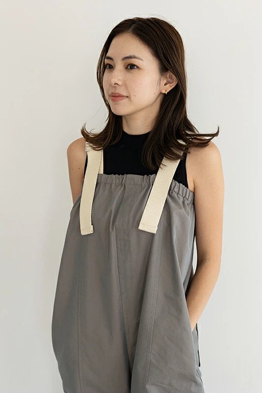 即納】CAVEZA ROSSO カベサロッソ カーブシルエットタフタサロペット