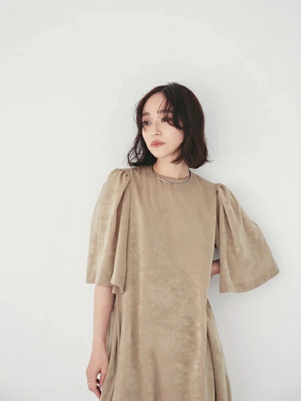 即納】Hella ヘラ VINTAGE SATIN COCOON DRESS ヴィンテージサテンコクーンドレス h233-11 Satsuki Ito  伊藤颯希【2023】【AW】【2023秋冬】【2023AW】【入荷】の通販はau PAY マーケット - BLUE LOTUS | au PAY  マーケット－通販サイト