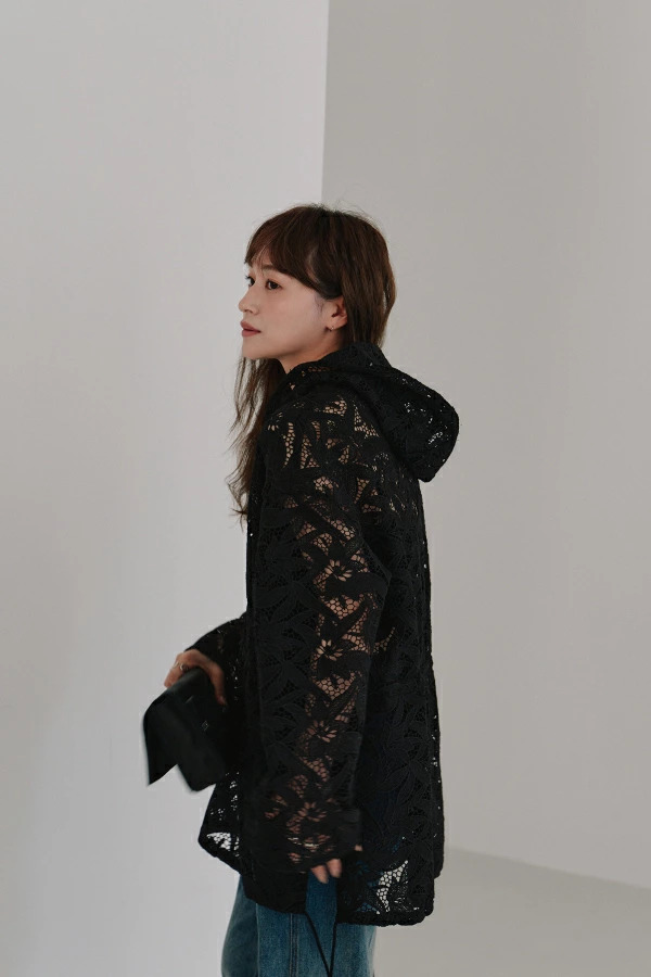 【即納】Hella ヘラ flower lace hoodie フラワーレースフーディ h253-13【2025】【AW】【2025夏秋】【2025AW】【入荷】 即納】Hella ヘラ flower lace hoodie フラワーレースフーディ h253-13