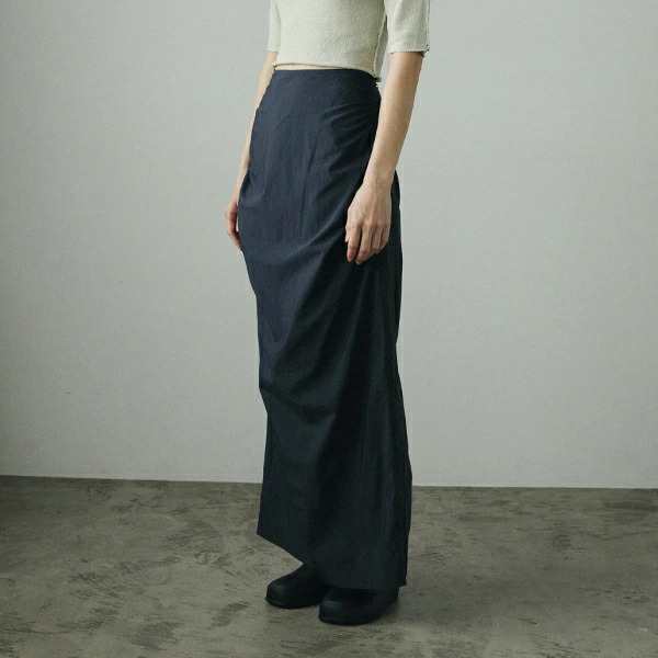 【即納】anuke アンヌーク anuke　Tuck Long Skirt タックロングスカート 62420803 船曳ひろみ【2024】【AW】【2024秋冬】【2024AW】【入