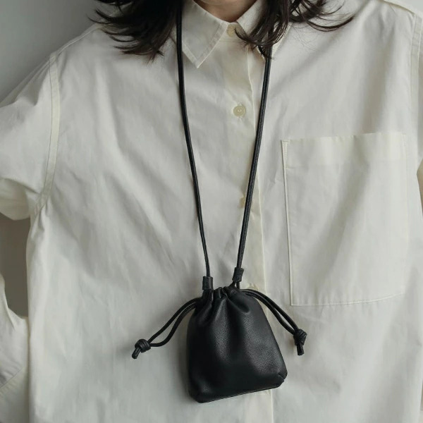 【即納】anuke アンヌーク anuke　Leather Mini Pochette レザーミニポシェット 鞄 62521030 船曳ひろみ【2025】【AW】【2025夏秋】【2025AW】【入荷】