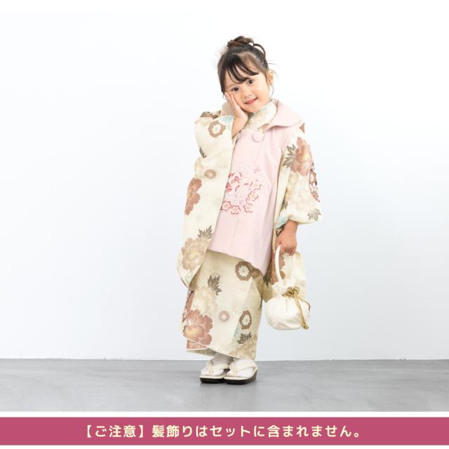 七五三 3歳ピンク系着物と被布セット巾着 草履 赤い花柄着物セット