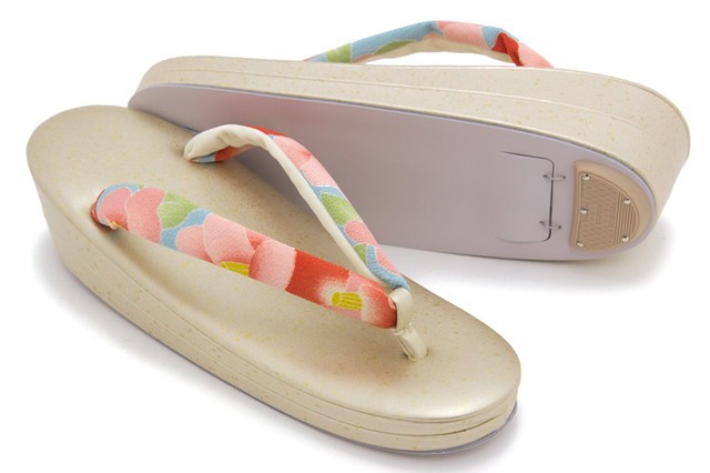 振袖 草履バッグセット 成人式 水色 ブルー ピンク 金 椿 花 縮緬 友禅 クラッチバッグ ハンドバッグ 2way 二枚芯 卒業式用 フォーマル 日本製 【フリーサイズ】 振袖 草履バッグセット 成人式 水色 ブルー ピンク 金 椿 花 縮緬 友禅