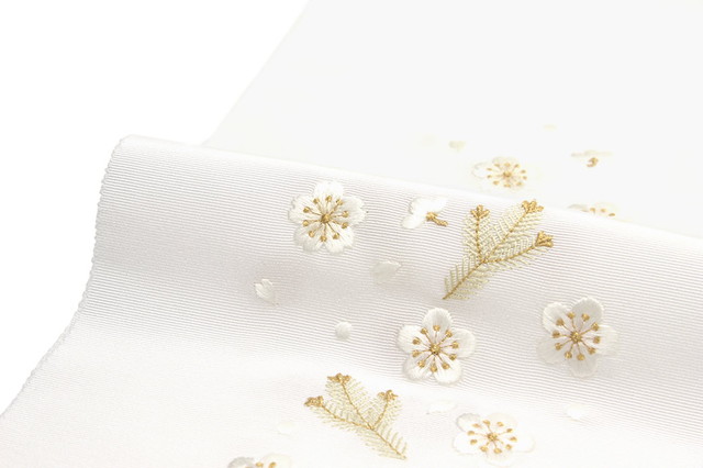 半襟 刺繍 振袖 成人式 半衿 卒業式 袴用 白 オフホワイト 金色 梅 松