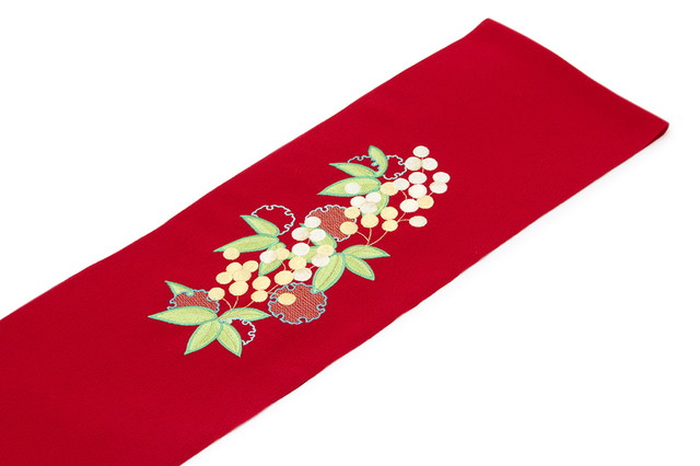 半襟 刺繍 振袖 成人式 半衿 卒業式 袴用 赤系 レッド 南天 雪輪 縮緬 ちりめん 結婚式 フォーマル 和装小物 女性 レディース 日本製 送料無料 半襟 刺繍 振袖 成人式 半衿 卒業式 袴用 赤系 レッド 南天 雪輪