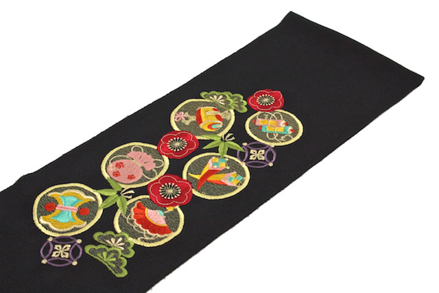 半襟 刺繍 振袖 成人式 半衿 卒業式 袴用 黒 ブラック 赤 緑 吉祥