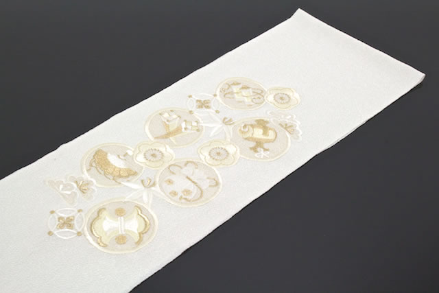 半襟 刺繍 振袖 成人式 半衿 白 アイボリー 吉祥文様 縮緬 結婚式 フォーマル 日本製_2