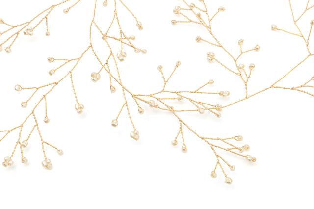 髪飾り 成人式 卒業式 結婚式 リーフクラウン 振袖 袴 金色 ゴールド 白 ホワイト 葉 リーフ ビーズ Uピン 送料無料 髪飾り 成人式 卒業式 結婚式 リーフクラウン 振袖 袴 金色 ゴールド