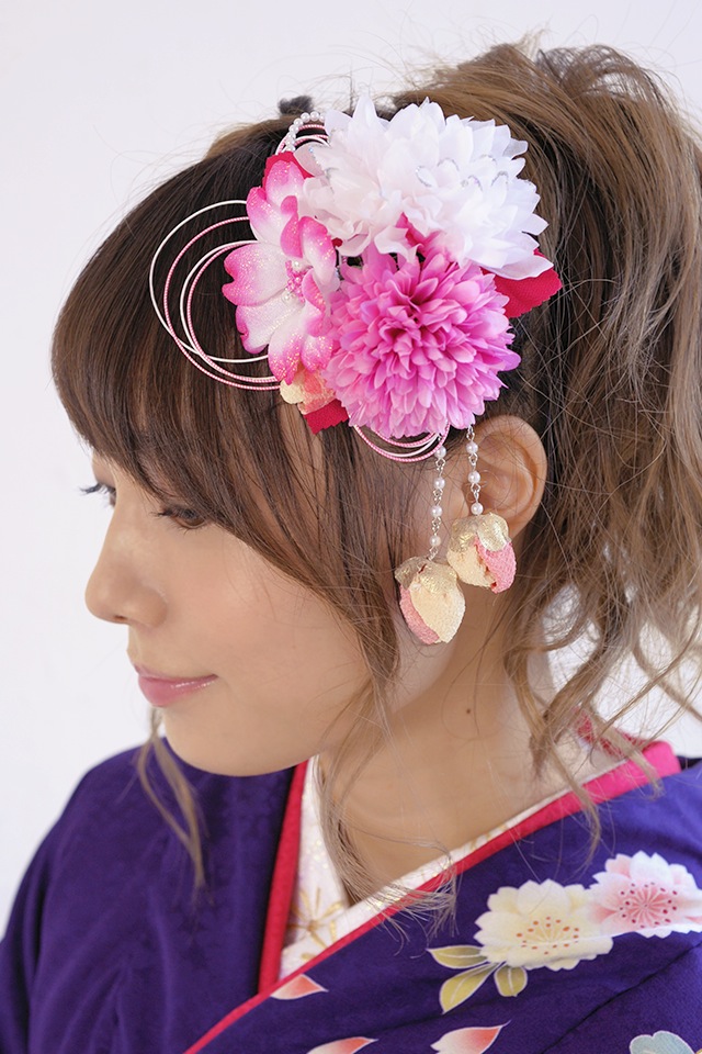 成人式 髪飾り 成人式の髪飾り 2点セット 卒業式 振袖 浴衣 はかま 花 フラワー ピンクマゼンタ ラメ パールビーズ 和柄 ブラ飾り ふりそで ゆかた 髪留め 髪かざり 振り袖 ヘアアクセサリー 和装の通販は