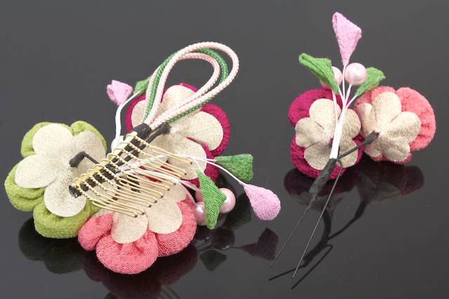 成人式 髪飾り 成人式の髪飾り 2点セット ピンク 黄緑 紅紫 縮緬 水引