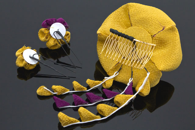 成人式 髪飾り 成人式の髪飾り つまみ細工 3点セット 山吹茶