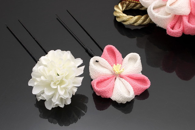 成人式 髪飾り 成人式の髪飾り つまみ細工 3点セット ピンク 白