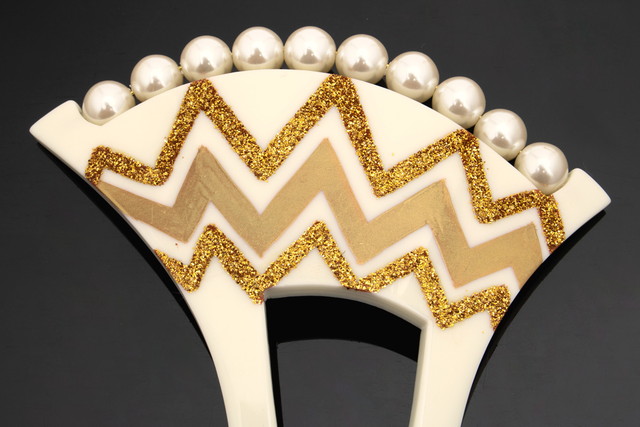 かんざし パール 留袖 バチ型 簪 白乳色 オフホワイト 金色 ゴールド