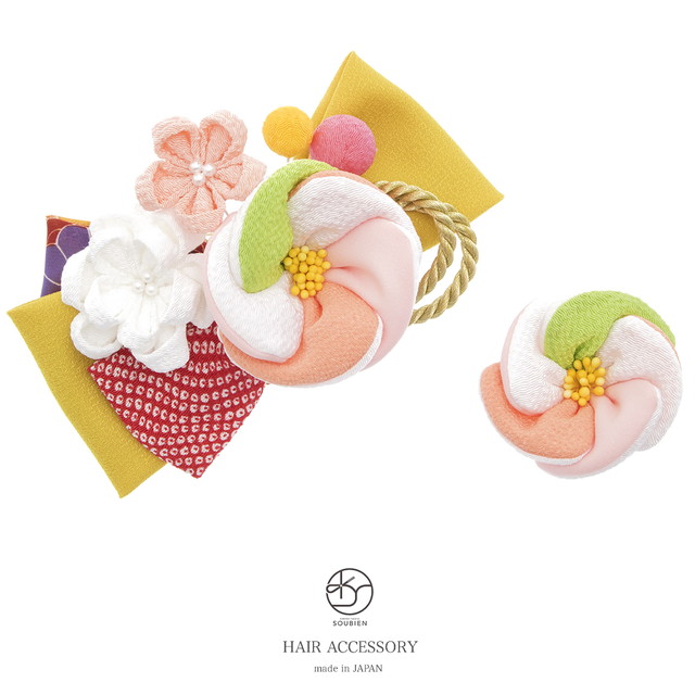 成人式 髪飾り 成人式の髪飾り 2点セット ピンク 梅 ウメ 桜 さくら 花 コサージュ リボン 組紐 玉飾り 縮緬 ちりめん コーム式 Uピン式 髪留め ヘアアクセサリー 振袖向け 卒業式向け 日本製 和装