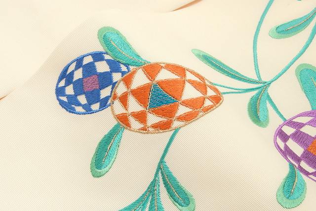 名古屋帯 九寸名古屋帯 生成り色 エクリュベージュ 花 フラワー 刺繍 お太鼓柄 アートモダン 名古屋仕立て カジュアル なごや帯 仕立て上がり 日本製 名古屋帯 九寸名古屋帯 生成り色 エクリュベージュ 花 フラワー 刺繍