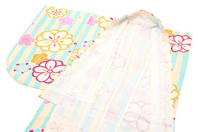 袴用二尺袖着物 ブランド bonheur saisons（ボヌールセゾン） 水色 ライトブルー カラフル 梅 花 縞 ストライプ 菊紗綾形 レトロモダン 小振袖 卒業式 女性 レディース 仕立て上がり 袴用二尺袖着物 ブランド bonheur saisons（ボヌールセゾン） 水色