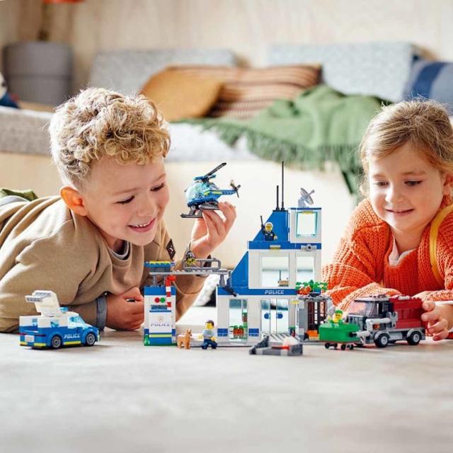レゴ LEGO 60316 CITY シティ ポリスステーション ポリス ステーション 警察署 ポリスステーション 60316 レゴ レゴ LEGO 60316 CITY シティ ポリスステーション ポリス ステーション 警察署 送料無料_3