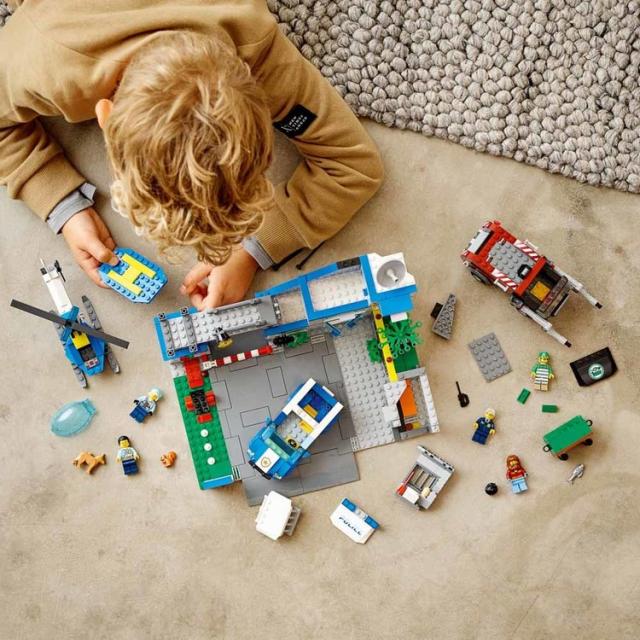 レゴ LEGO 60316 CITY シティ ポリスステーション ポリス ステーション 警察署 ポリスステーション 60316 レゴ レゴ LEGO 60316 CITY シティ ポリスステーション ポリス ステーション 警察署 送料無料_4