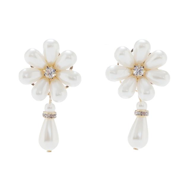 Jca0048 イヤリング 結婚式 パールイヤリング デイリー パール アクセサリービジューミセス 大人 上品 他と被らない 代30代40代 パーテの通販はau Pay マーケット セレブワンピース ドレスpourvous