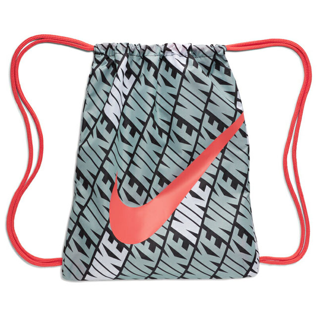 メール便送料無料 メンズ レディース ジュニア スポーツバッグ 人気 流行 Nike Ba68 010 グラフィックジムザック ジムサック ブラック の通販はau Pay マーケット シューマートワールド