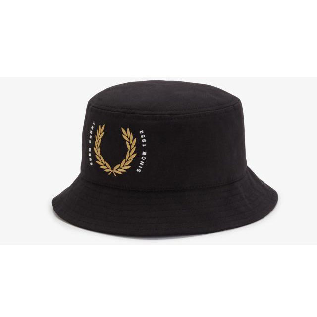 送料無料 メンズ レディース FW 秋冬 新作 冬新作 帽子 人気 流行 定番 2022 2023 FRED PERRY HW4633 102 ローレルリース キャンバス バケットハット バケハ カジュアル ぼうし ブラック 黒 アパレル 小物 送料無料 メンズ レディース FW 秋冬 新作 冬新作 帽子 人気 流行 定番