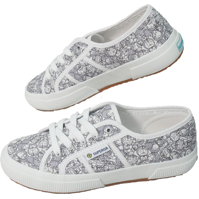 送料無料 スニーカー レディース FW 秋冬 新作 秋新作 冬新作 人気 流行 定番 2023 SUPERGA Doraemon 2750 S4138FW スペルガ I’m ドラえもん オーバーラッピング プリント コラボモデル カジュアルシューズ ホワイト-グレー 白 総柄 靴_1