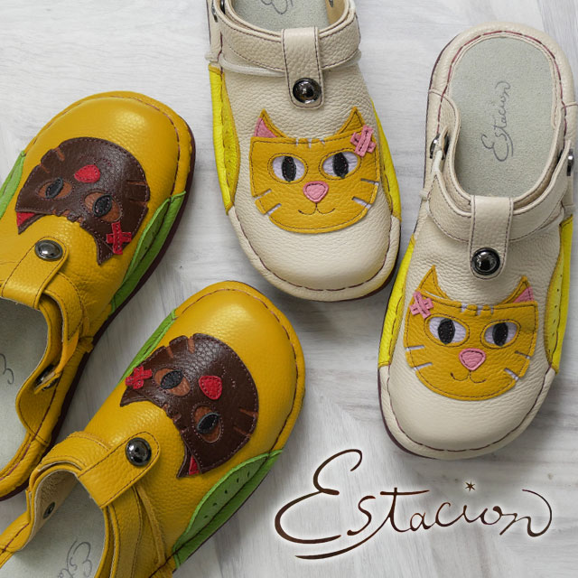 送料無料 クロッグサンダル レディース SS 春夏 新作 春新作 夏新作 人気 流行 定番 2024 2WAY TGE563 厚底 サボサンダル カジュアルシューズ コンフォートシューズ 猫モチーフ ワイズ4E アイボリー イエロー 本革 靴