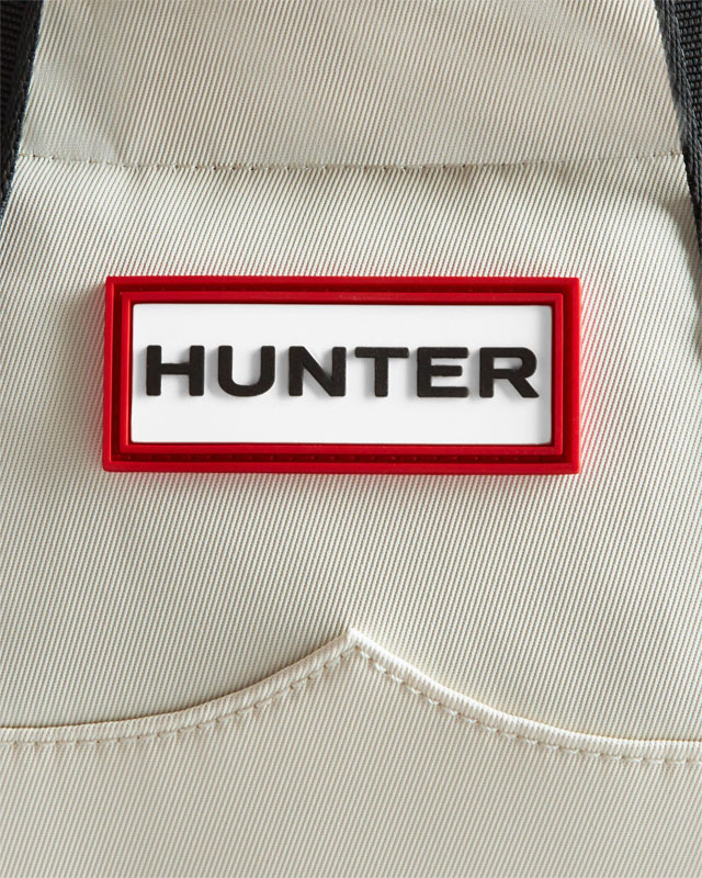 送料無料 ハンター HUNTER 2.17L 2WAY UBS1203KBM メンズ レディース FW 秋冬 新作 秋新作 冬新作 人気 流行 定番 2024 2025 ショルダーバッグ ハンドバッグ ナイロン ミニ トップ クリップ トート 斜め掛け カバン 肩掛け バック 旅行 小さめ 手持ち ソフト ブラック 黒 鞄