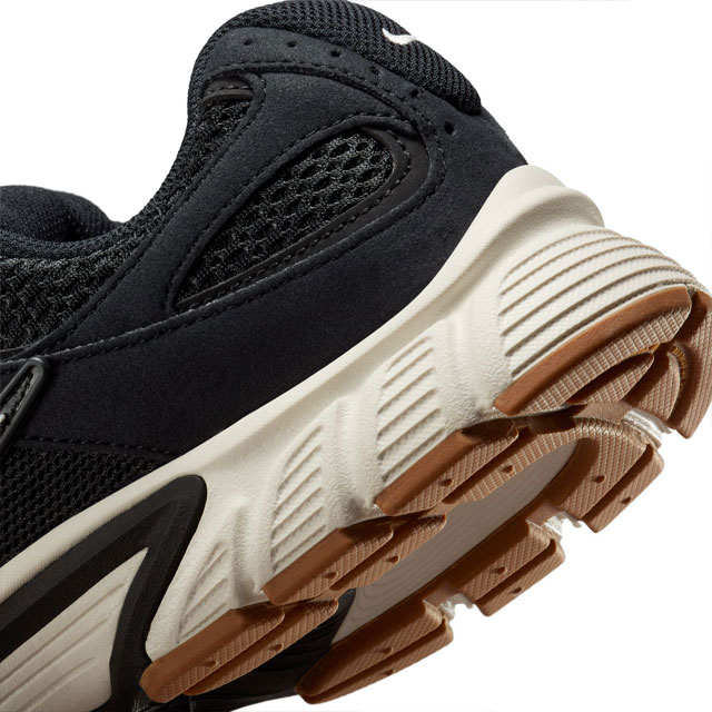 送料無料 スニーカー ローカット レディース SS 春夏 新作 春新作 夏新作 人気 流行 定番 2026 ナイキ NIKE 2026 W V5 RNR II6294 004 ウィメンズ /ファントム-ガムメッド_7