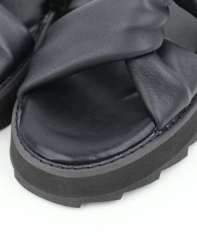 エミュ オーストラリア シャークソールサンダル Silky EMU Australia