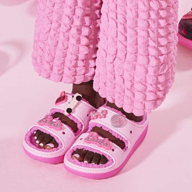 クロックス(crocs) バービー コージー サンダル(Barbie cozzzy sandal