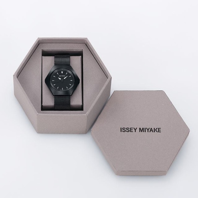 Issey Miyake Watch イッセイミヤケ 時計 グレー - 時計