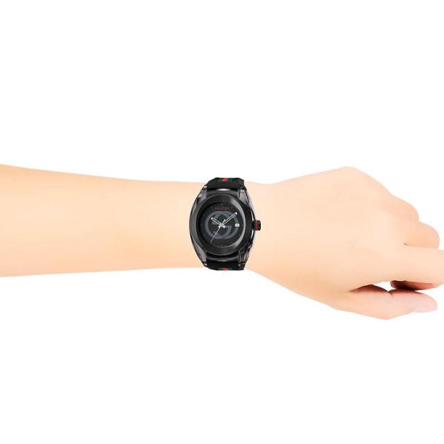 グッチ SYNC 腕時計 黒 メンズ シェリーライン グッチ SYNC 腕時計 黒 メンズ シェリーライン