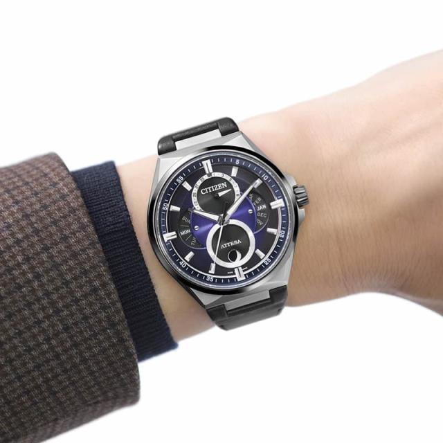 CITIZEN ATTESA ムーンフェイズ トリプルカレンダー シチズン アテッサ』トリプルカレンダーとムーンフェイズを搭載