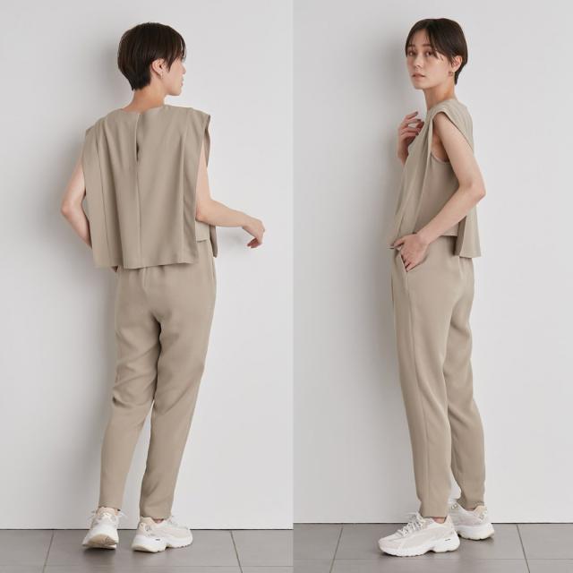 SALE50%OFF emmi atelier エミ アトリエ ecoパワーショルダーブラウス 13wft231028 レディース トップス TOPS パワーショルダー ノースリーブ 楽天市場】(SALE50%OFF) emmi atelier エミ アトリエ ecoパワー