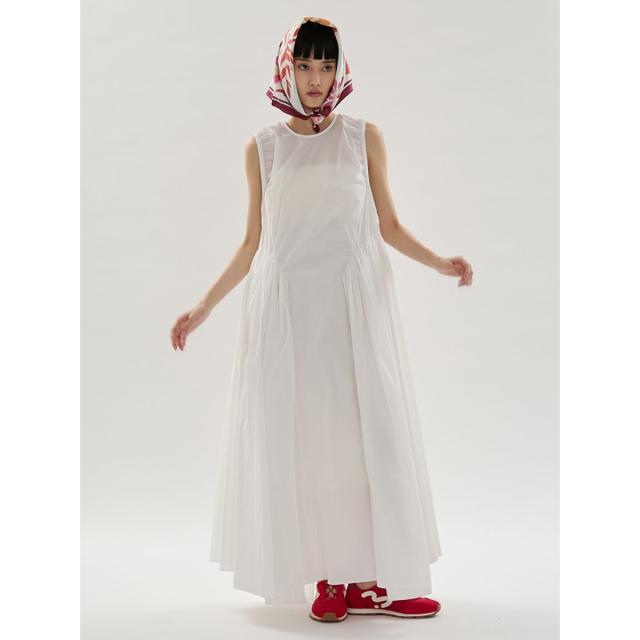 エミ ウェア emmi WEAR ギャザーフォルムナイロンワンピース 13wfo261052 レディース ロングワンピース スポーティー ノースリーブ 2026春_5