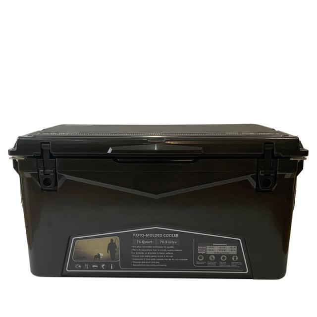 ICE AGE cooler (アイスエイジ) クーラーボックス 75QT 70.9L / ILC075tan ファミリーキャンプ グループキャンプ向け BBQシーン