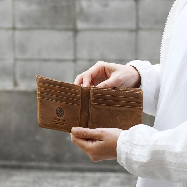 二つ折り財布 ハーフウォレット BOX型小銭入れ クードゥー クーズー 本