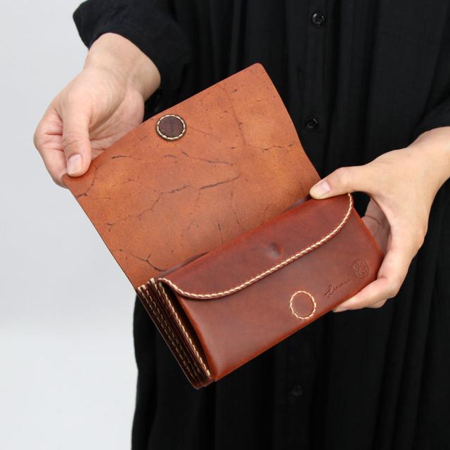 長財布 C WALLET 手縫い かぶせ LITSTA 日本製 本革 財布 ムラ染めレザー イタリアンレザー 牛革 ヌメ革 本革財布 レディース マグネット 大容量 小銭入れ フラップ リティスタ MARREMMA マレンマ ワルピエ ハンドクラフト 長サイフ 送料無料 レッド/ブラウン/グレー_7