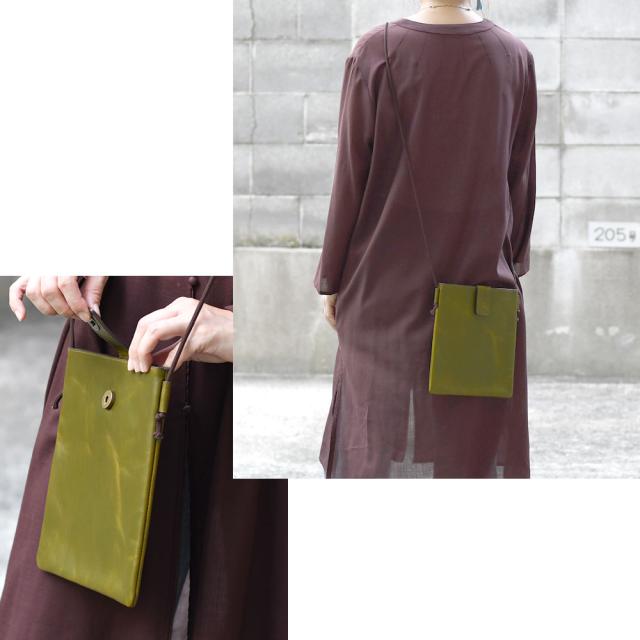 Madu　2way ショルダーサコッシュバック　牛革 　コンビ素材 撥水レザー サコッシュ 縦型 ショルダーバッグ MADULI 本革 レディース バッグ