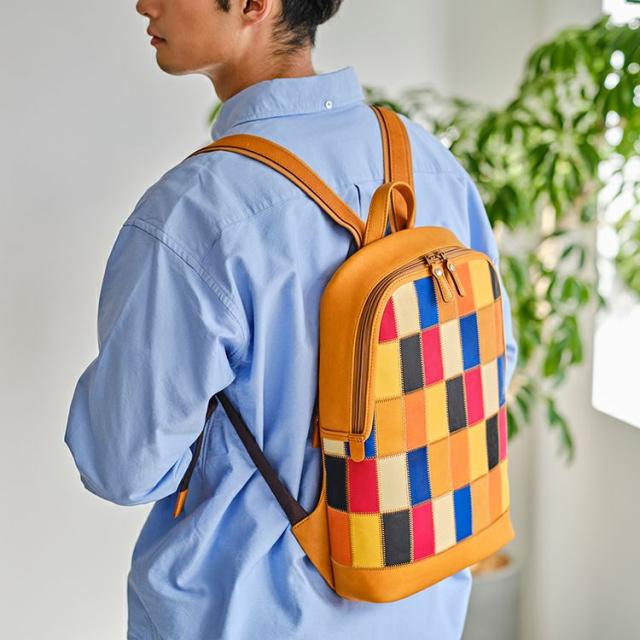 8月31日までの出品・TRIONマルチカラーレザーリュック 8月31日までの出品・TRIONマルチカラーレザーリュック 8月31日