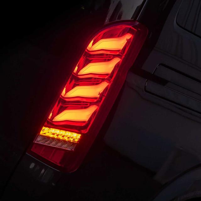 LED テールランプ ウルトラガンマ ハイエース/レジアスエース LED テールランプ ウルトラガンマ ハイエース/レジアスエース