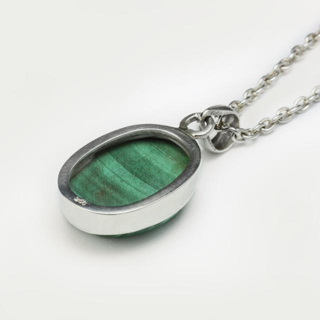 マラカイト シルバーペンダント 925 楽天市場】マラカイト シルバー ペンダントトップ 雫 天然石