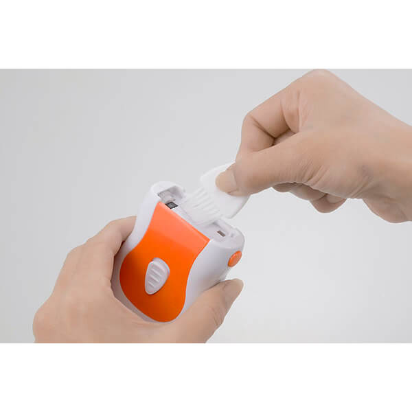 【ポイント最大+5%】ラリー開催中!爪切り かかと 角質 電動爪切り&かかとローラー 4個セット 送料無料