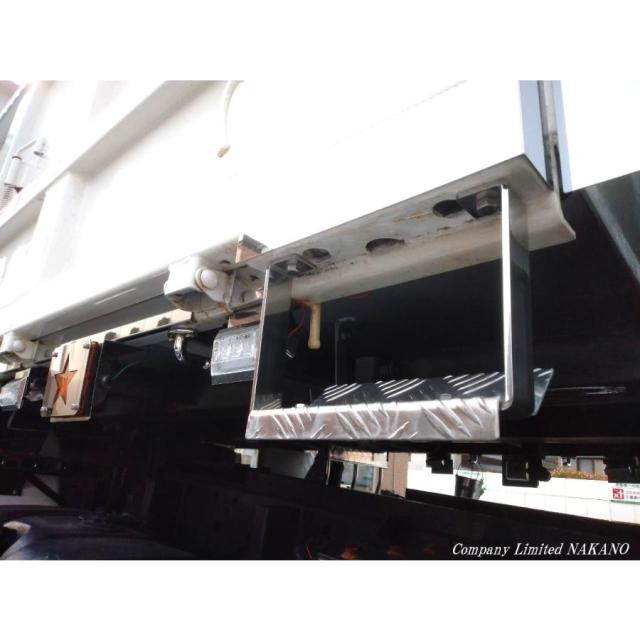 ○トラック用 バンパーステップ（平型シマ板付き） R/Lセット