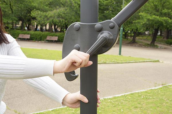 ガーデンパラソル ベースセット 大型約300cm 角度調節機能 360°回転 UVカット グリーン 代引不可 北海道・沖縄県・離島部別途追加送料_2
