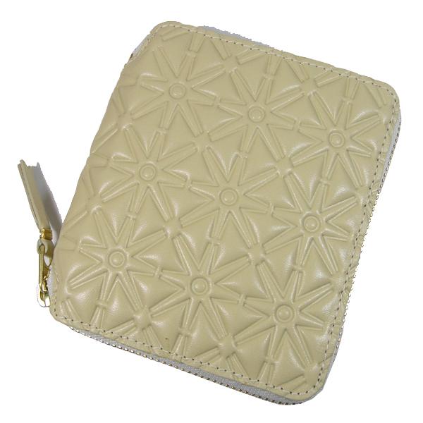 送料無料 コムデギャルソン SA210EA Off White ラウンドファスナー 二つ折り財布 COMME des GARCONSの通販は 22,000円