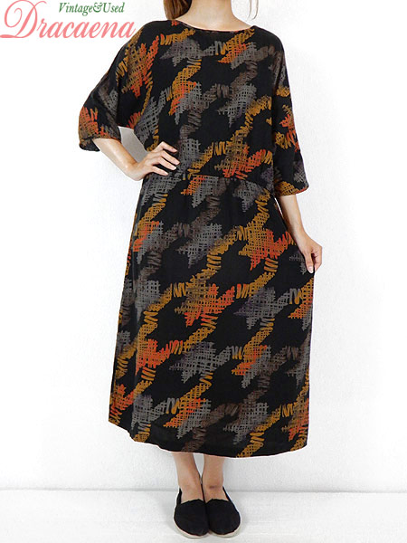 古着 ワンピース カナダ製 Faro Fashions レトロ 民族 ギザギザ デザイン 総柄 ウエストゴム ワンピース ロング 半袖 L G 古着の通販はau Pay マーケット 古着屋ドラセナ